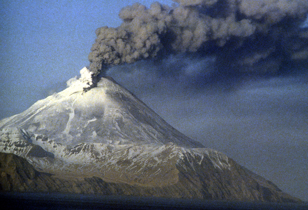 Photo №2 of Kanaga Volcano