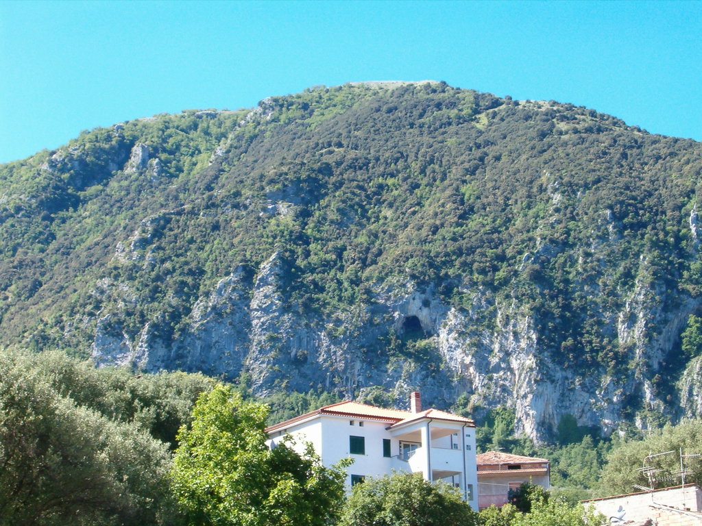 Photo №1 of Monte Bulgheria