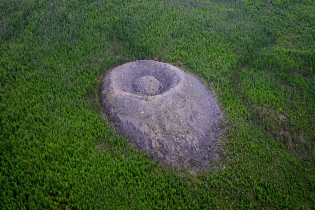 Photo №1 of Patomskiy Crater (the nest of the Fire Eagle)