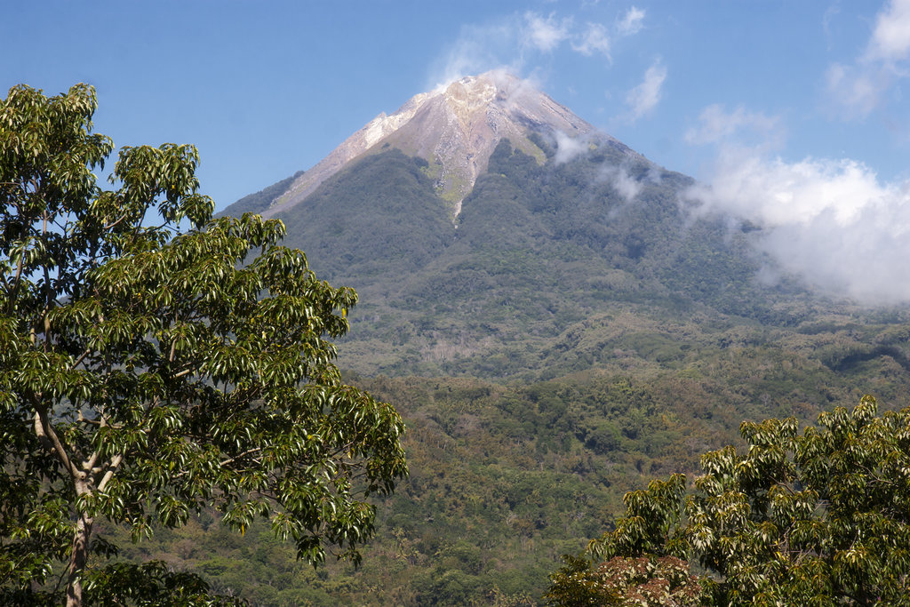 Gunung Egon