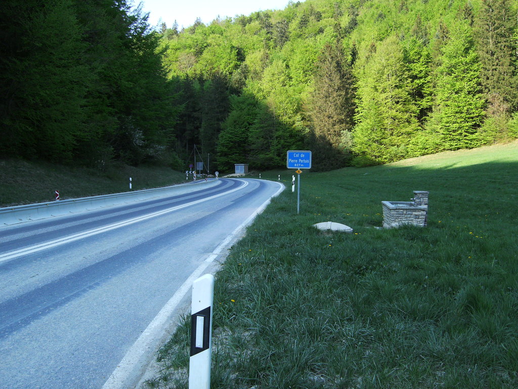 Col de Pierre Pertuis