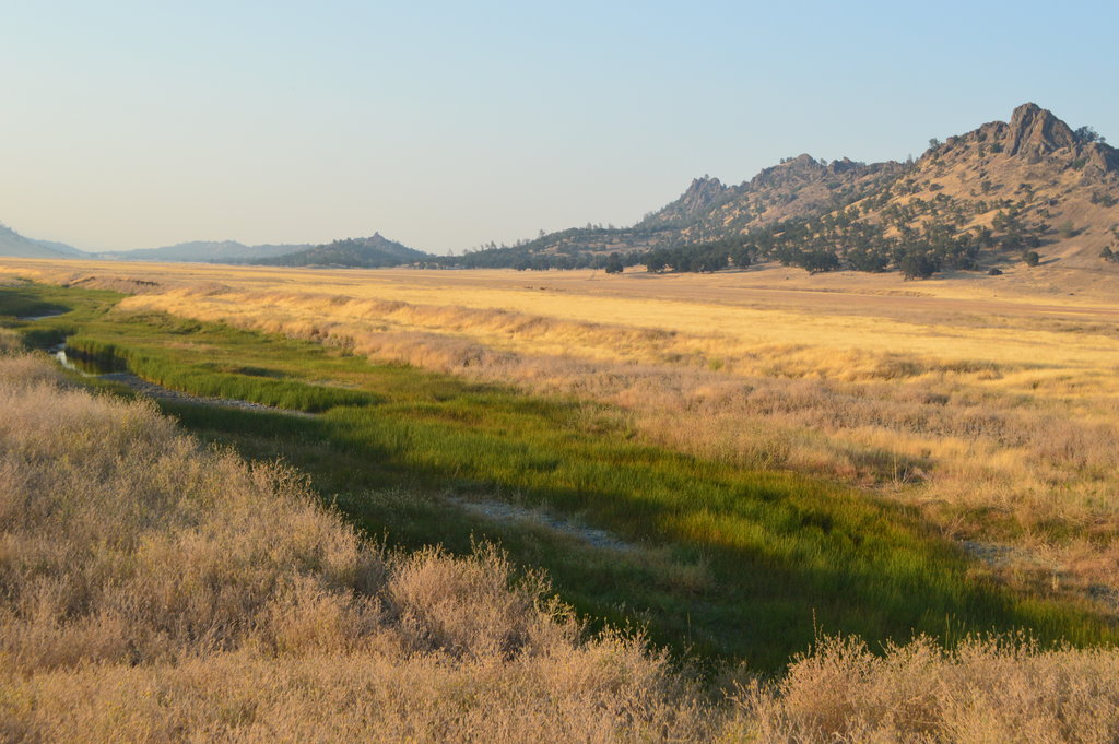 Photo №1 of Bear Valley Buttes