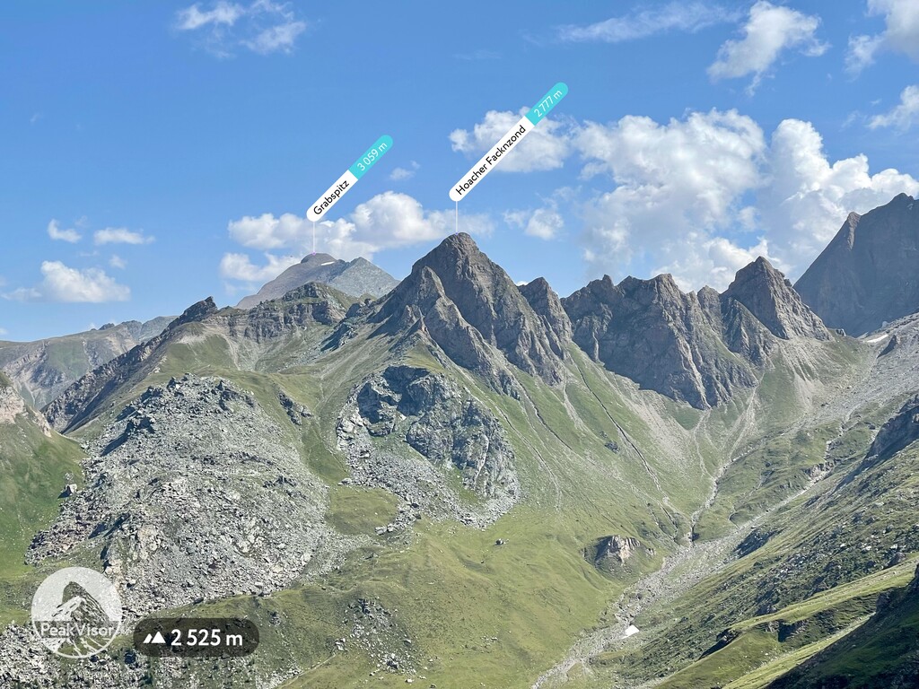 Photo №2 of Hoacher Facknzond
