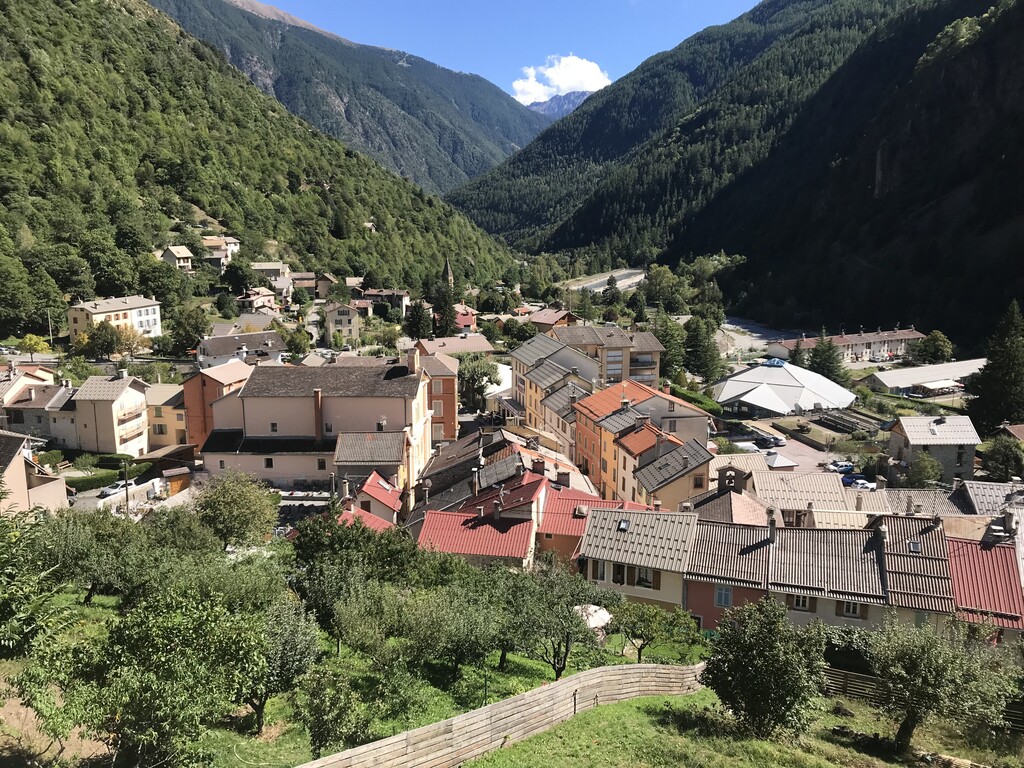 Photo №2 of Isola