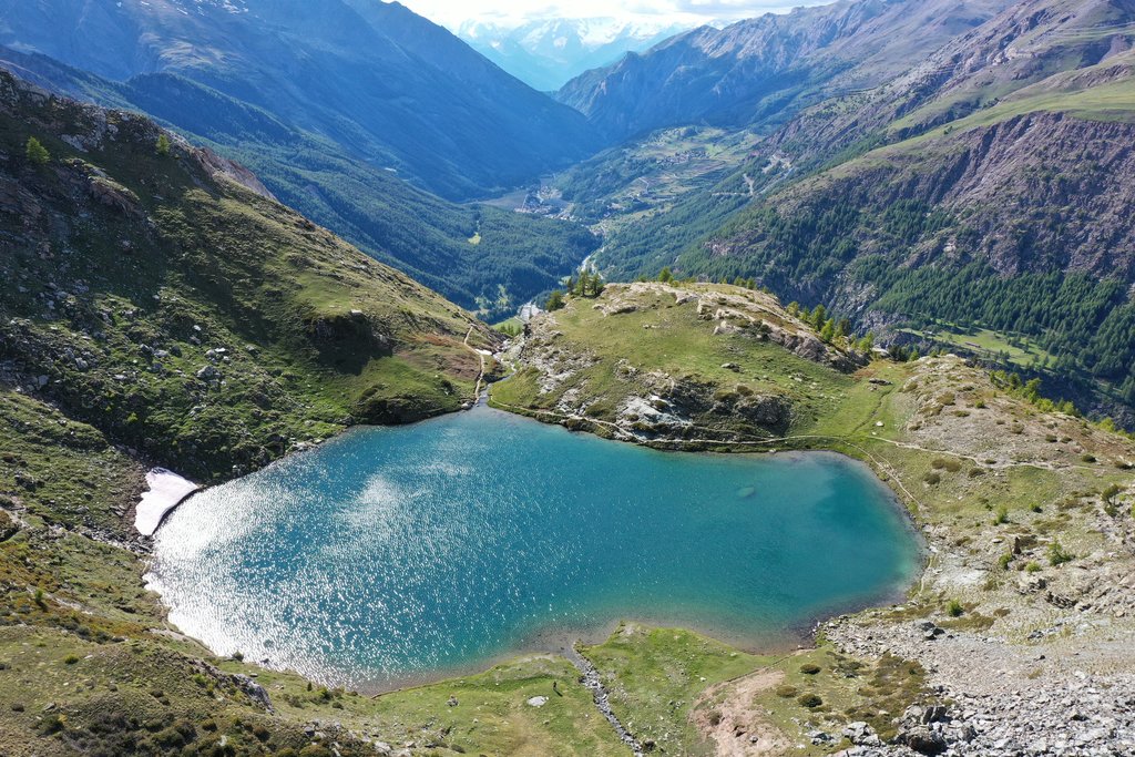 Photo №2 of Lago Loie