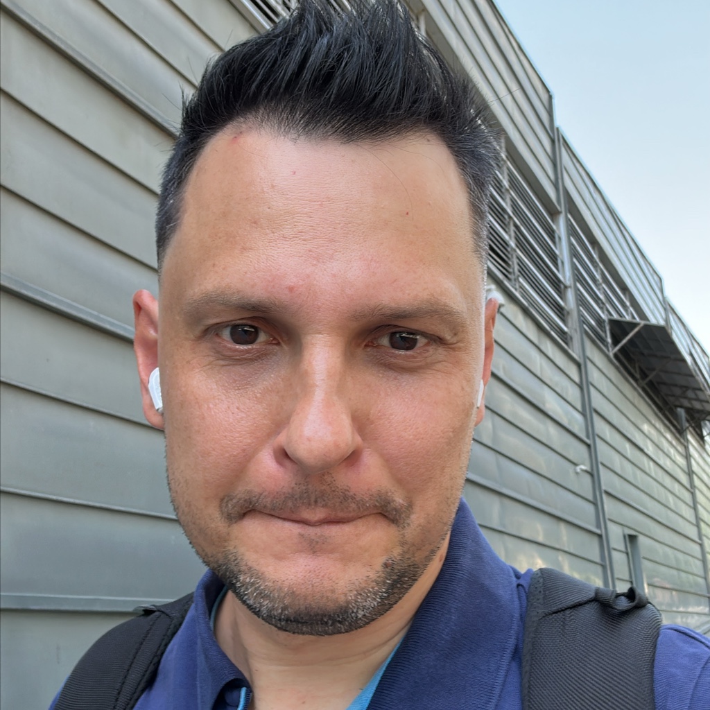 Александр Колесников