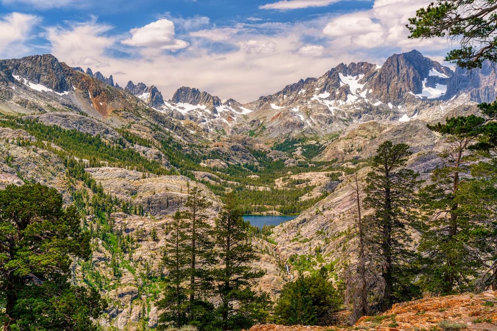 Shadow Lake Trail. Sierra Nevada, California