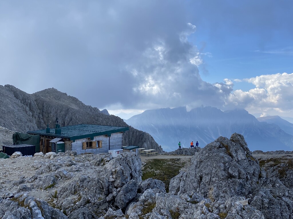 Photo №2 of Santnerpasshütte - Rifugio Passo Santner