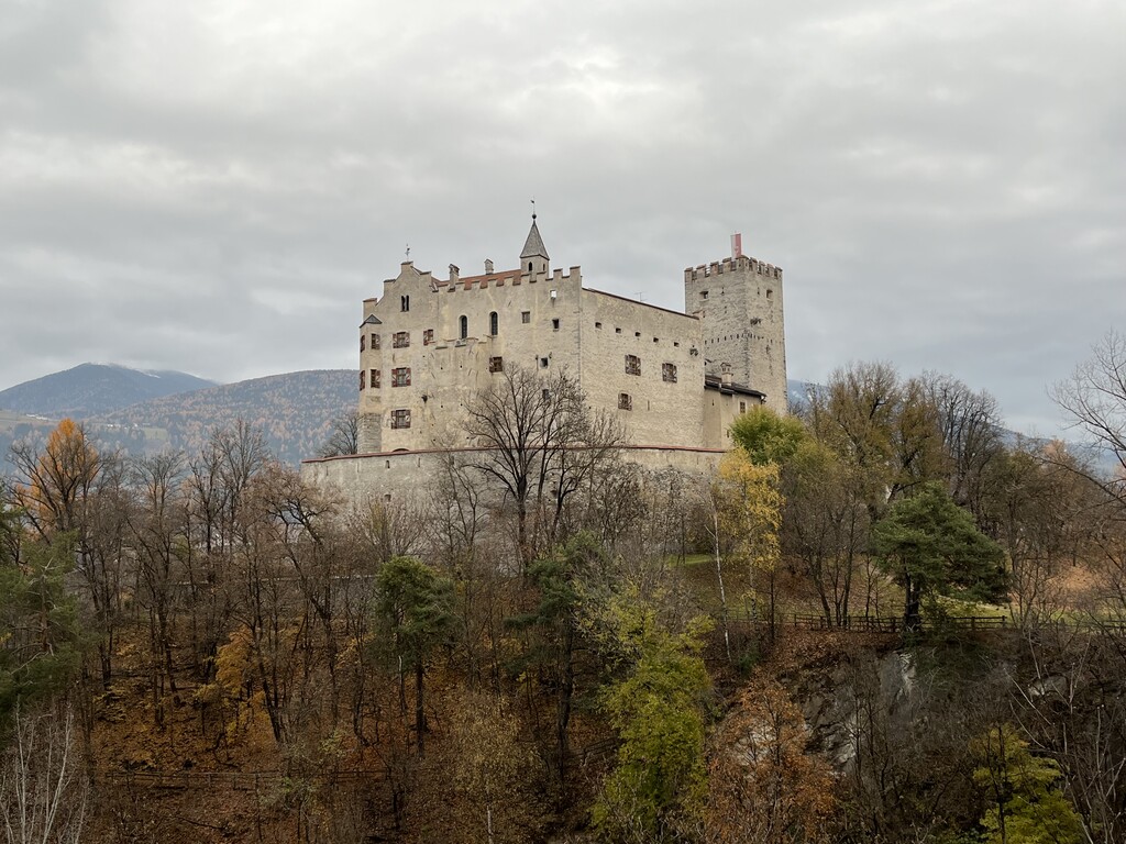 Photo №1 of Schloss Bruneck - Castello di Brunico