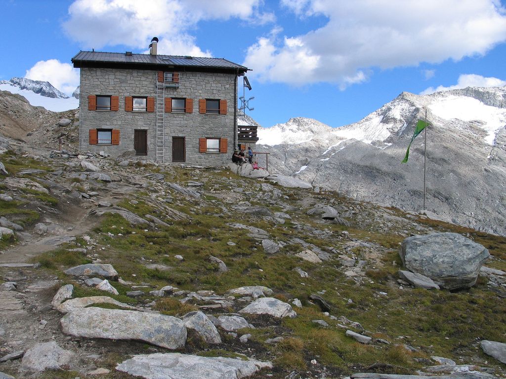 Rifugio Hochfeilerhütte