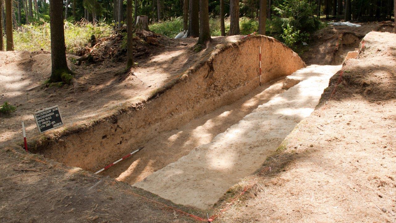Die bronzezeitliche Burg in Ratzersdorf