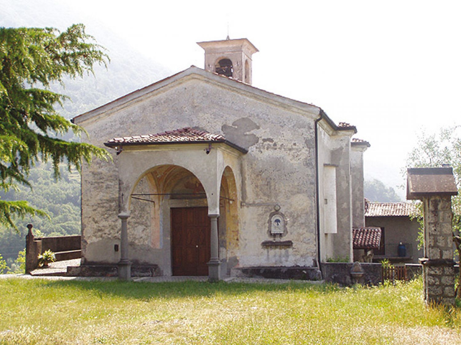 Chiesa dei Santi Pietro e Paolo a Pregasso