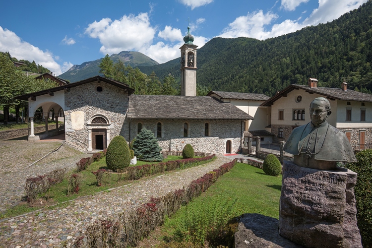 Santuario della Madonnina di Colere