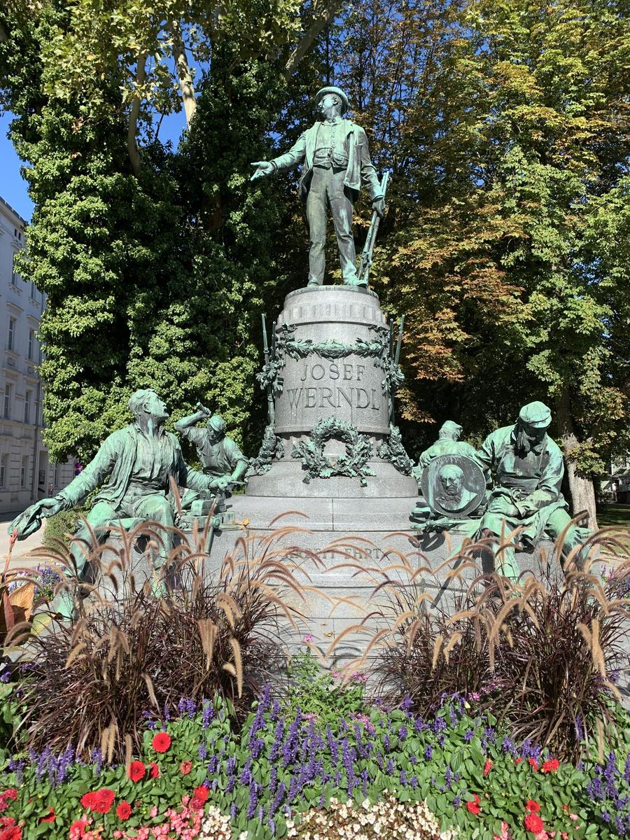 Werndl Denkmal