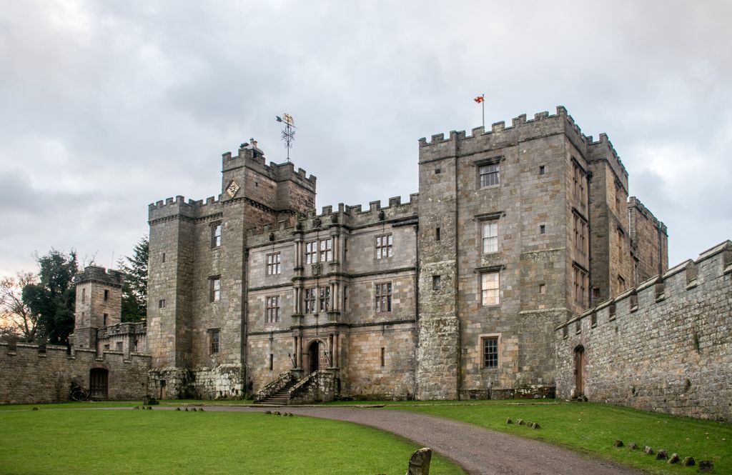 Photo №2 of Chillingham Castle