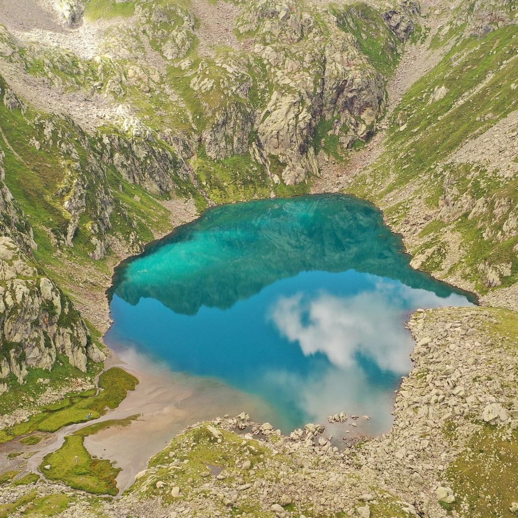 Photo №1 of Lago di Morghirolo