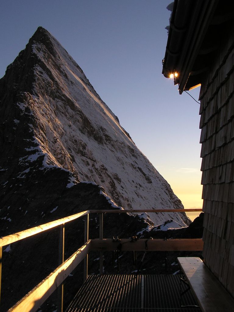 Mittellegi_ridge,_Eiger