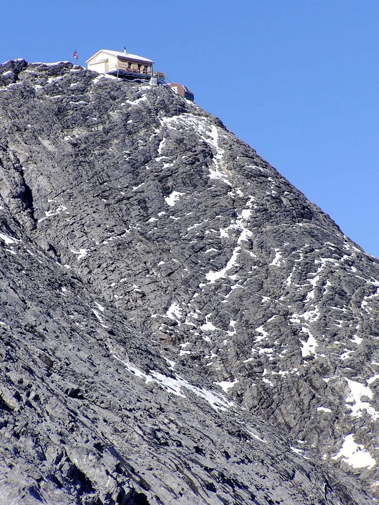 Mittellegihütte