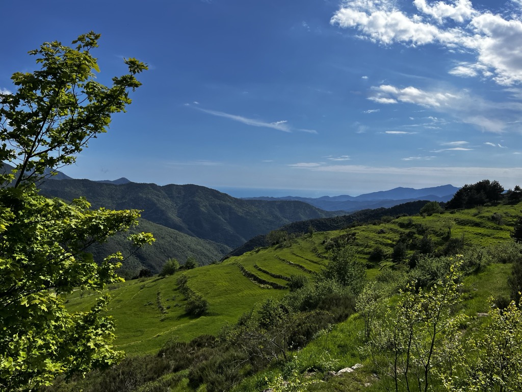 The end of the line for the Alps is where the mountains meet the sea. The first views of the Mediterranean Sea in the Maritime Alps of Italy. Photo: Sergei Poljak. Hiking Season
